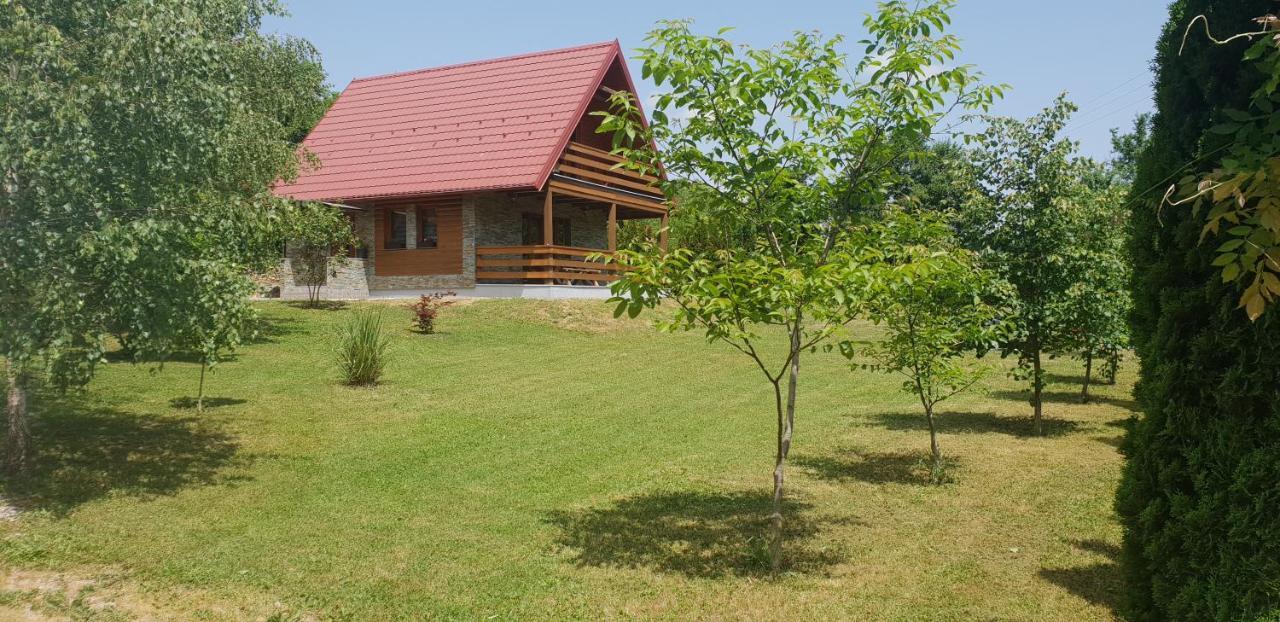 Green Garden Lohovo Bihać Buitenkant foto